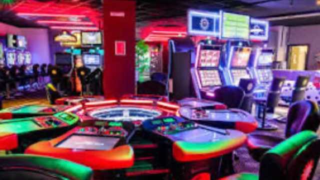 Oficial salón de juegos