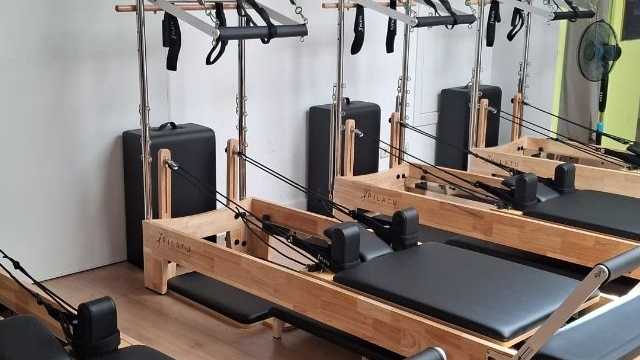 MONITOR PILATES  MÁQUINAS
