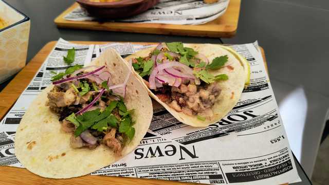 Cocinero/a y Ayudante/a de Cocina