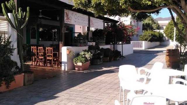 Cocinero/a y Ayudante/a de Cocina