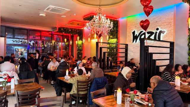 Waiter / Waitress