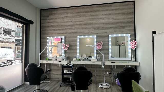 ESPECIALISTA EN CEJAS Y PESTAÑAS