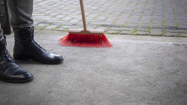Office Cleaner