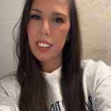 María  R. avatar icon