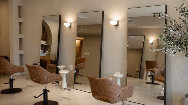 Oficial de Peluquería