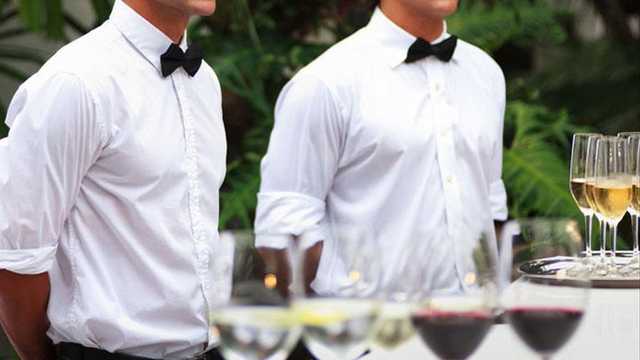 Camarero/a para servicios extras (Miércoles 04/03)