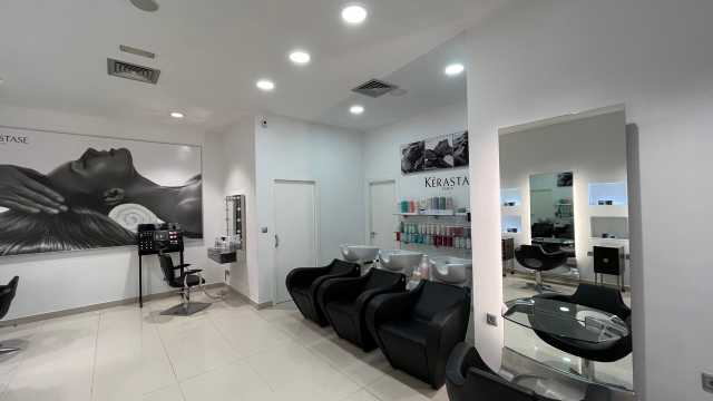 Ayudante/a de Peluqueria y Estética