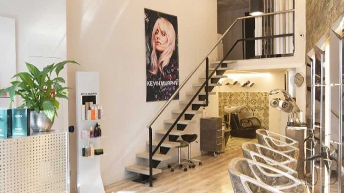 Peluquería Lola C&M cover image