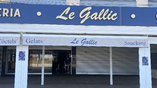 Camarero/a de Barra y Ayudante de Cocina