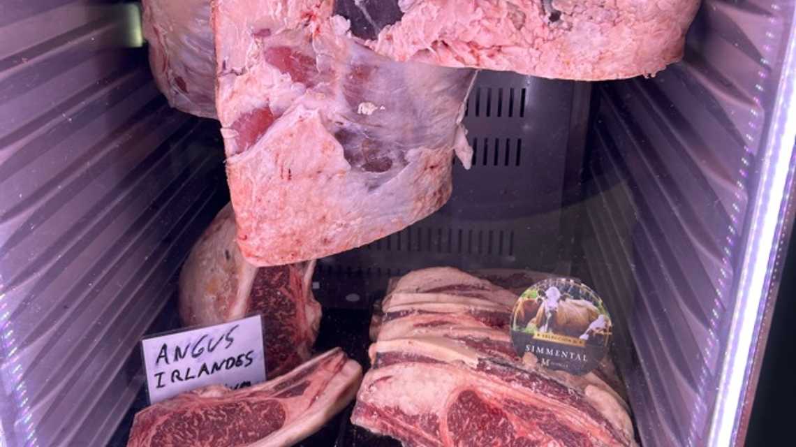 longo steak house cover image