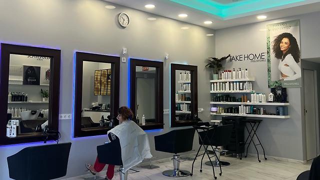 Oficial de Peluquería