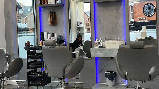 Hairdresser & beautician