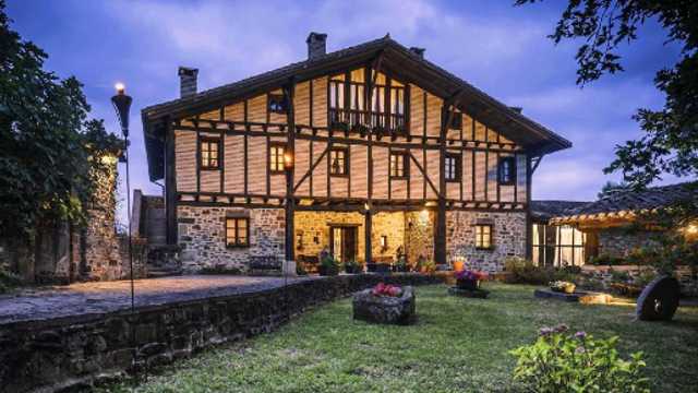 Personal de sala- Caserio en Amurrio