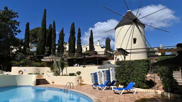 Cocinero/a y Ayudante/a de Cocina