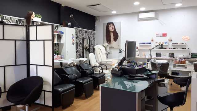 Oficial de Peluquería
